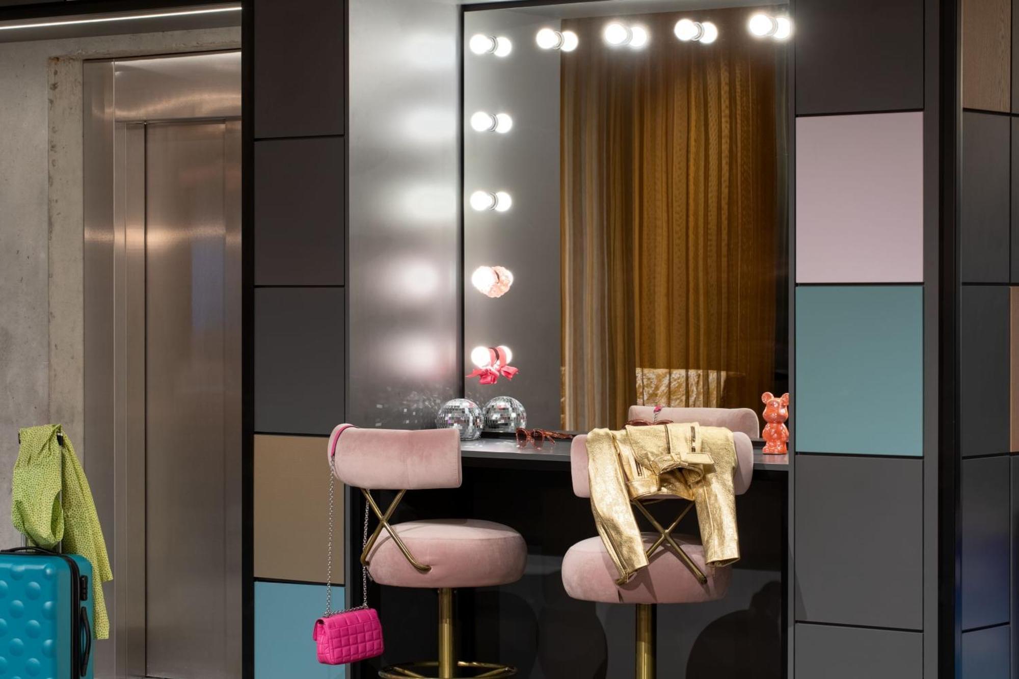 Moxy Outletcity Metzingen Metzingen  Eksteriør bilde